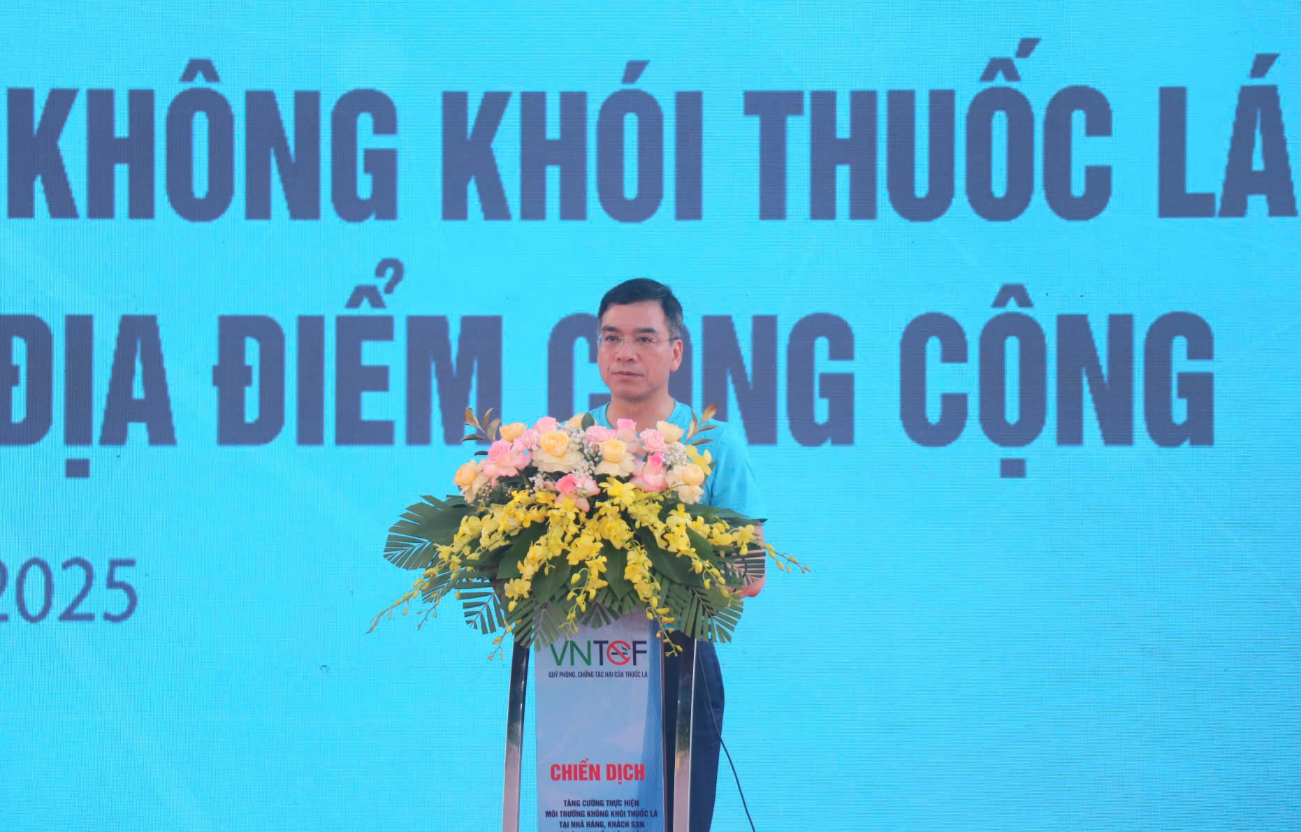 Tăng cường thực hiện môi trường không khói thuốc lá tại nhà hàng, khách sạn và địa điểm công cộng- Ảnh 2.
