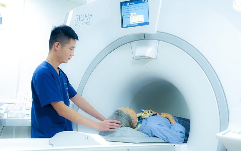 Ung thư ngày càng trẻ hoá, y học hạt nhân mở hướng mới trong chẩn đoán sớm, điều trị