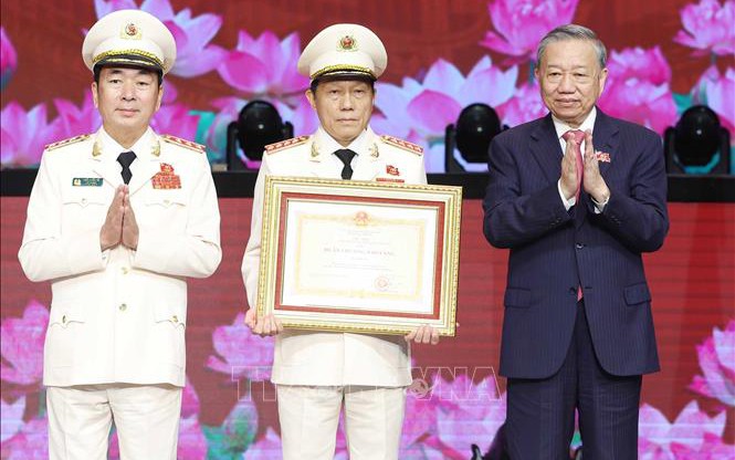 Lễ kỷ niệm 80 năm Ngày truyền thống Công an nhân dân và đón nhận Huân chương Sao Vàng lần thứ 5