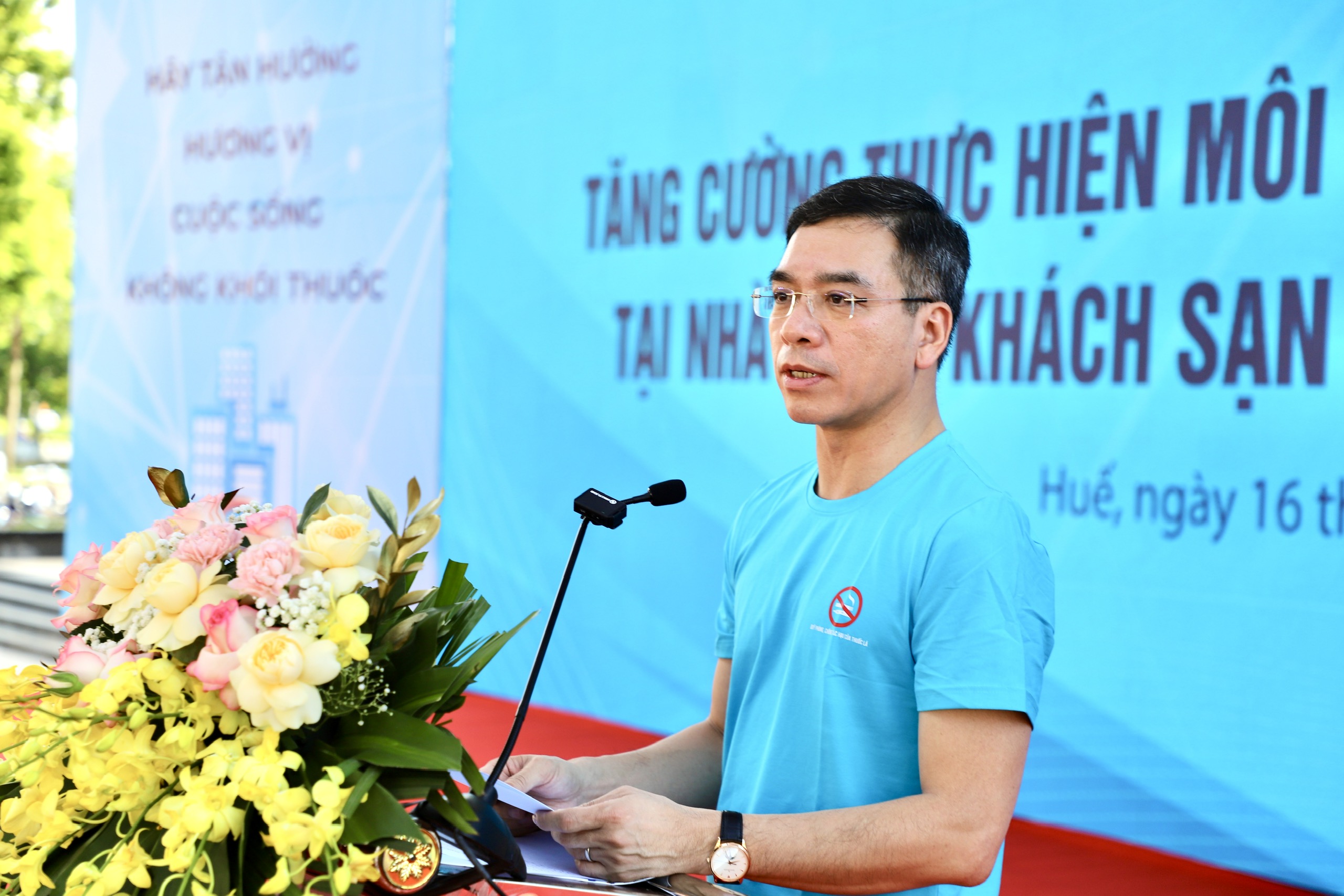 Xây dựng các khách sạn, nhà hàng và điểm du lịch không khói thuốc lá để bảo vệ sức khỏe cộng đồng- Ảnh 1.