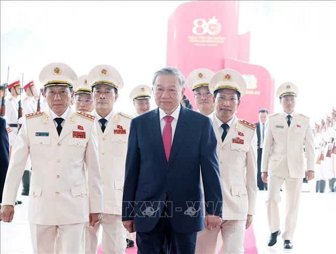 Tổng Bí thư Tô Lâm dự Lễ kỷ niệm 80 năm Ngày truyền thống Công an nhân dân- Ảnh 2.