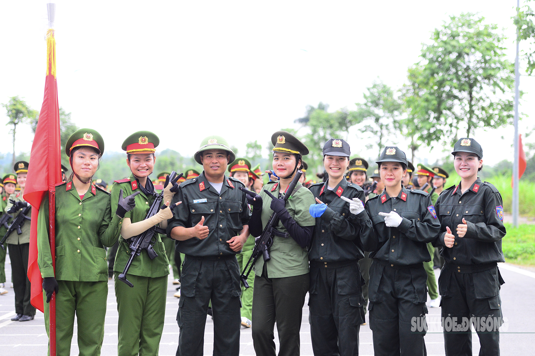 ‘Bông hồng thép’ 18 tuổi trẻ trung trong khối Cảnh sát đặc nhiệm- Ảnh 8.