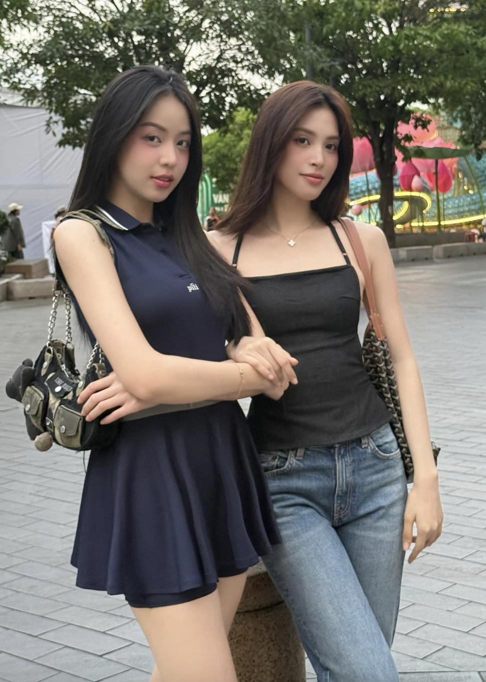 Khoảnh khắc 2 Hoa hậu Việt Nam đọ sắc 'gây sốt'- Ảnh 9.