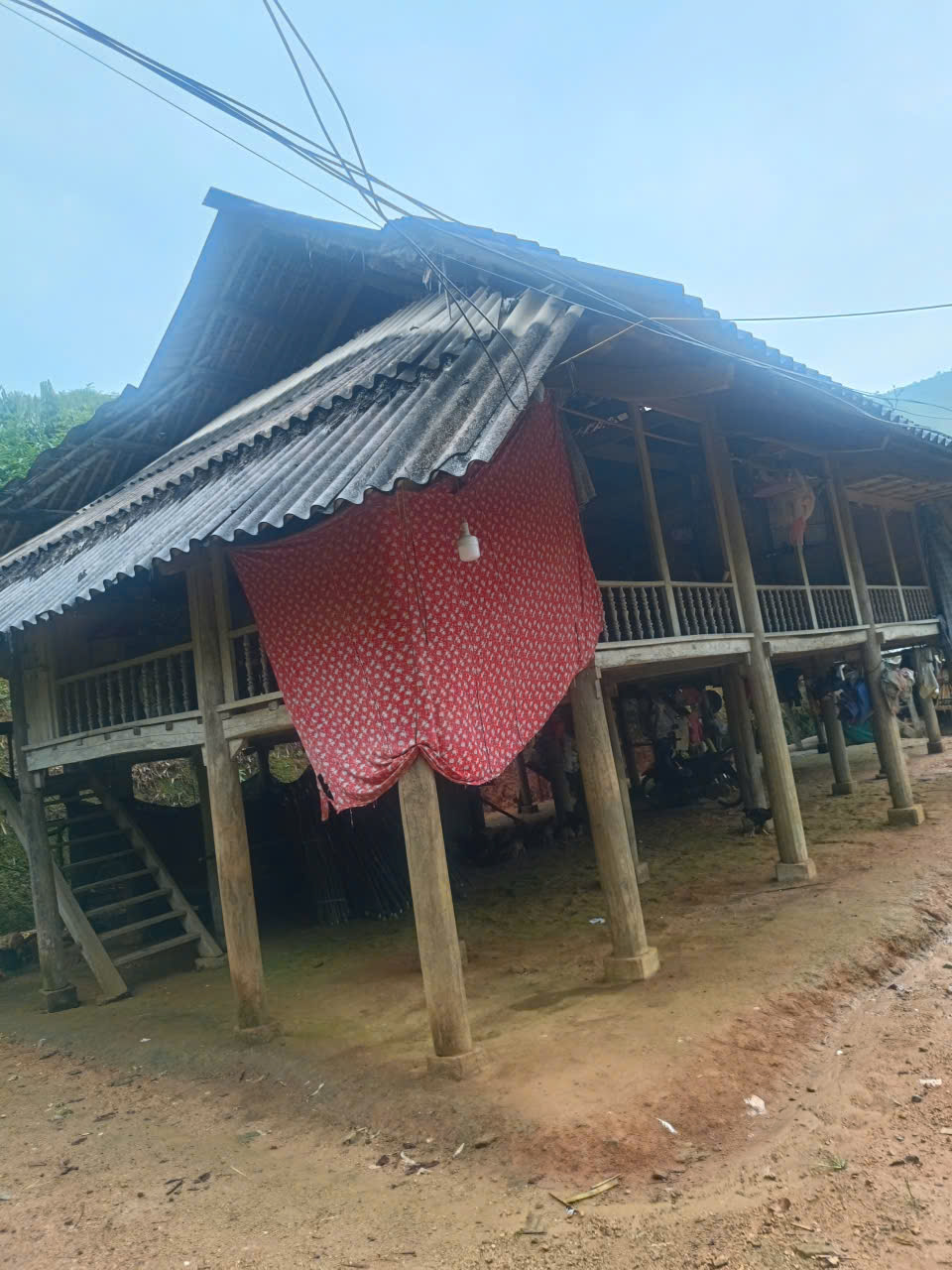 Xót xa gia cảnh nam thanh niên 16 tuổi người Dao bị đa chấn thương sau tai nạn giao thông- Ảnh 4.