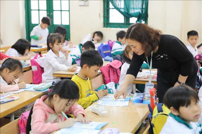 Viết tiếp trang sử hào hùng, bảo vệ vững chắc thành quả cách mạng- Ảnh 4.