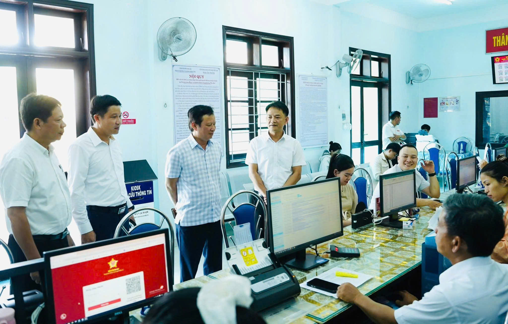 Huế sau một tháng vận hành mô hình chính quyền địa phương hai cấp- Ảnh 3. Huế sau một tháng vận hành mô hình chính quyền địa phương hai cấp- Ảnh 3.