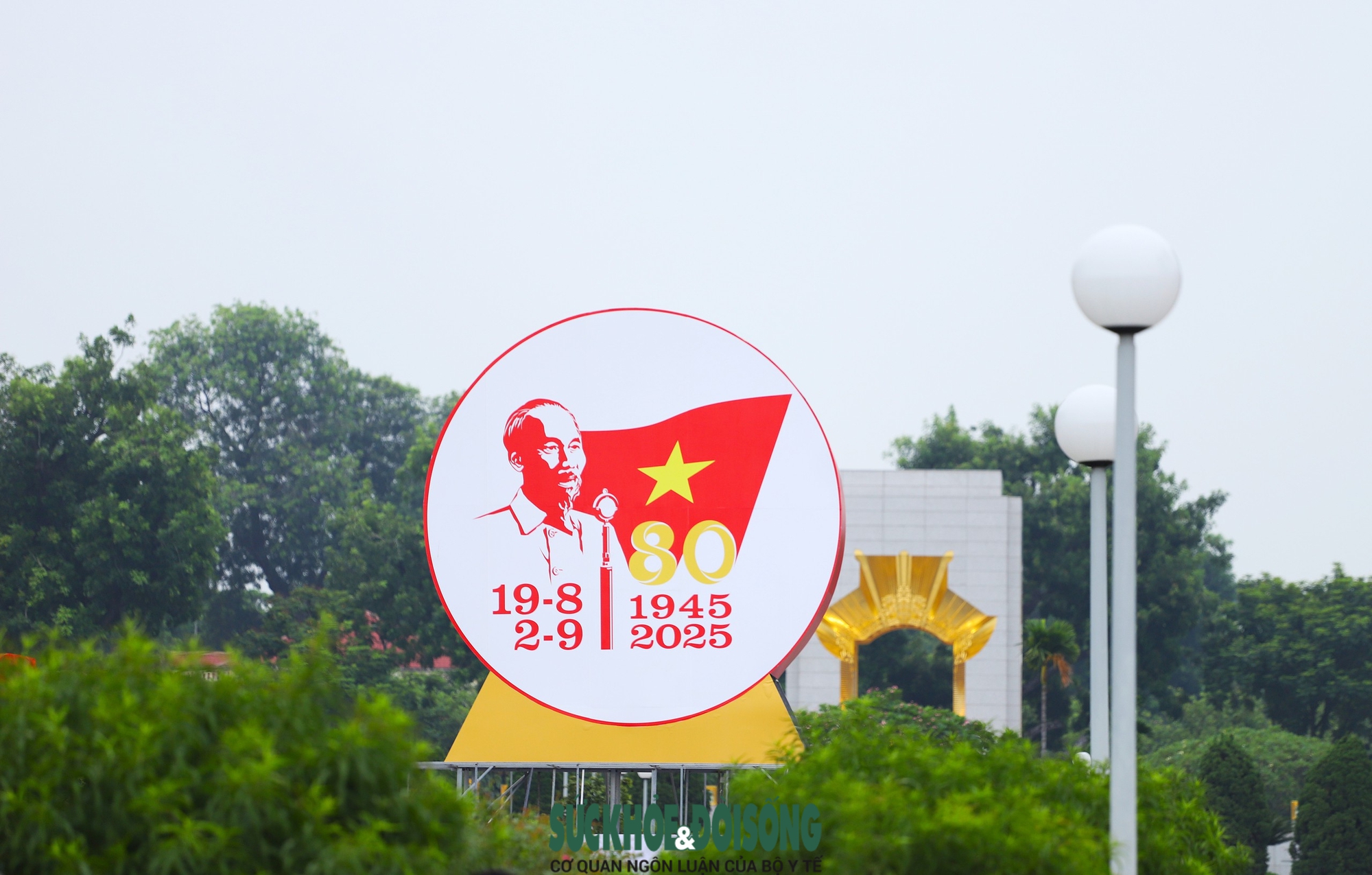 Hà Nội rực rỡ cờ hoa chào mừng Quốc khánh 2/9- Ảnh 10.