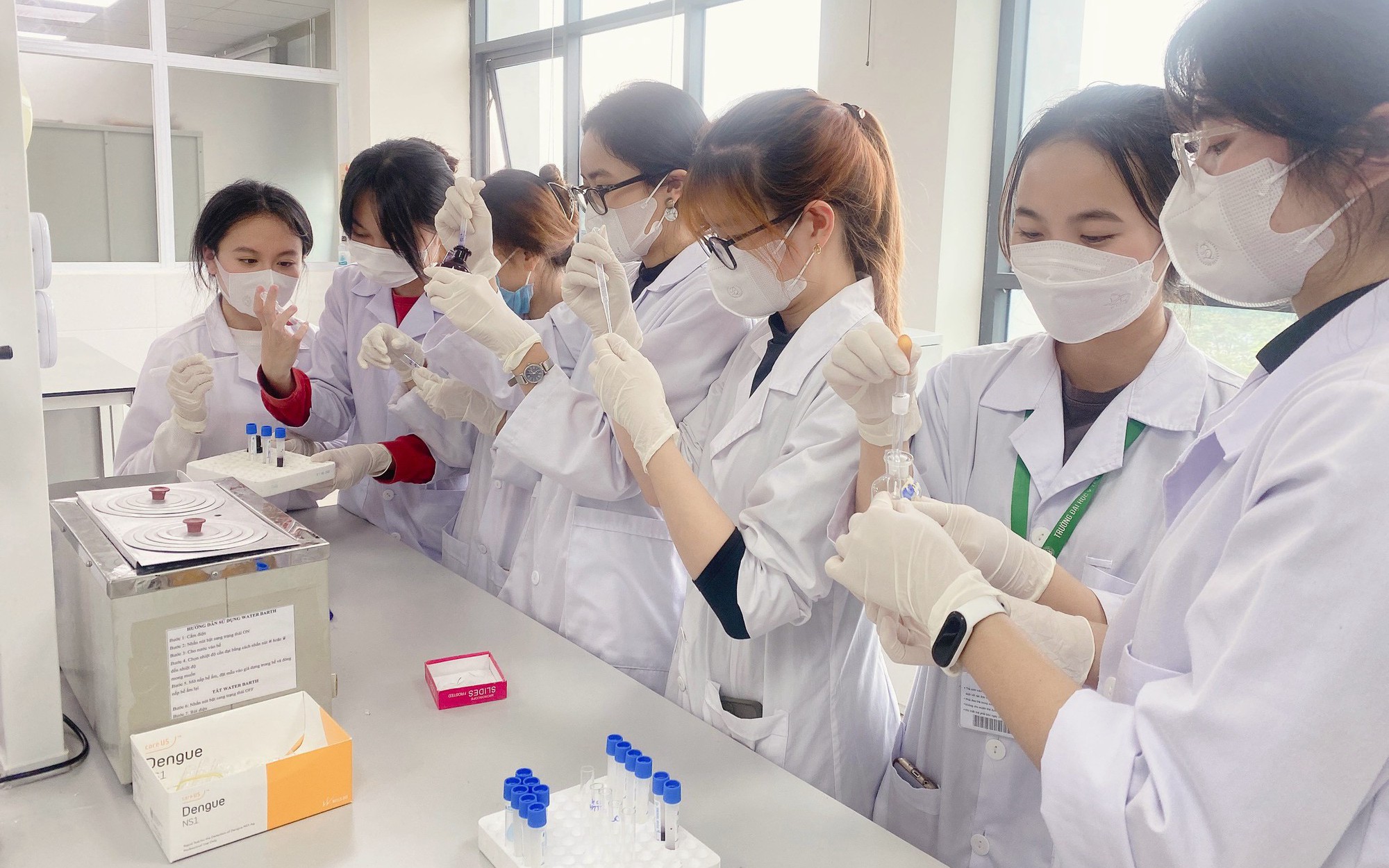 Nóng: Điểm chuẩn các trường Y Dược năm 2025 chính thức được công bố