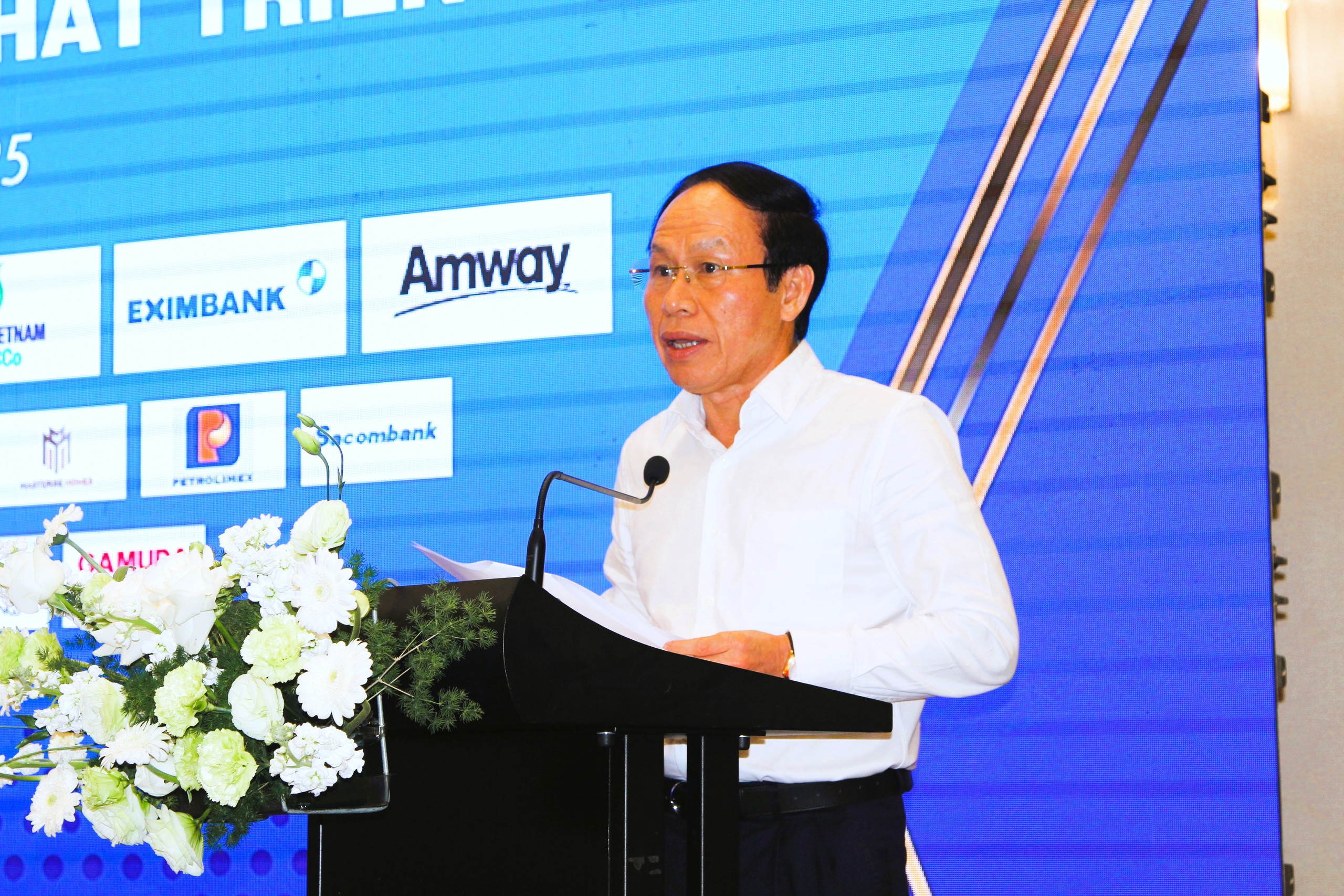 Diễn đàn Tổng biên tập 2025: Chuyển đổi số không chỉ là yêu cầu mà là sự sống còn đối với báo chí- Ảnh 3. Diễn đàn Tổng biên tập 2025: Chuyển đổi số không chỉ là yêu cầu mà là sự sống còn đối với báo chí- Ảnh 3.