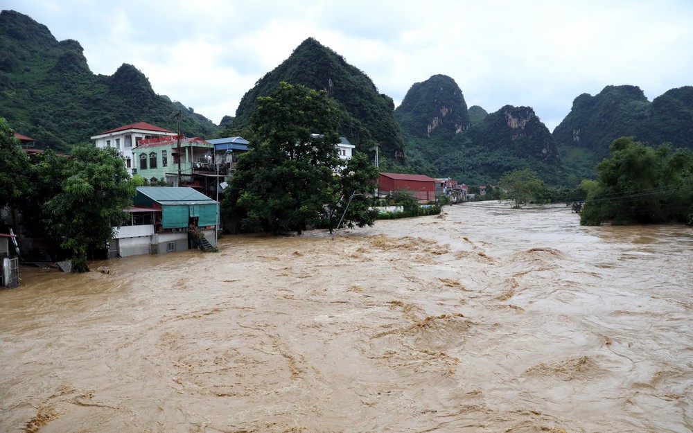 Bão số 5 sẽ di chuyển nhanh, hoàn lưu tác động rất rộng