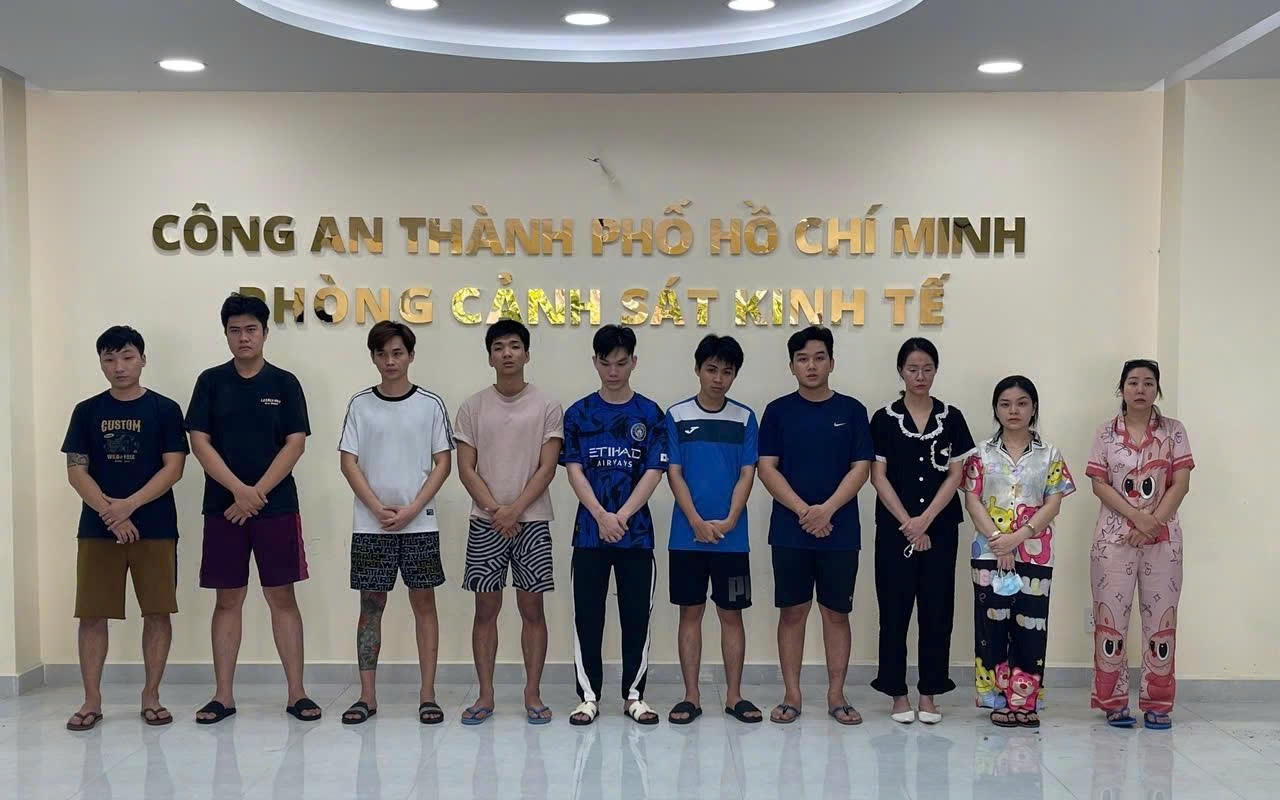 TPHCM: Khởi tố, bắt giam nhiều đối tượng buôn bán khí cười tại 90