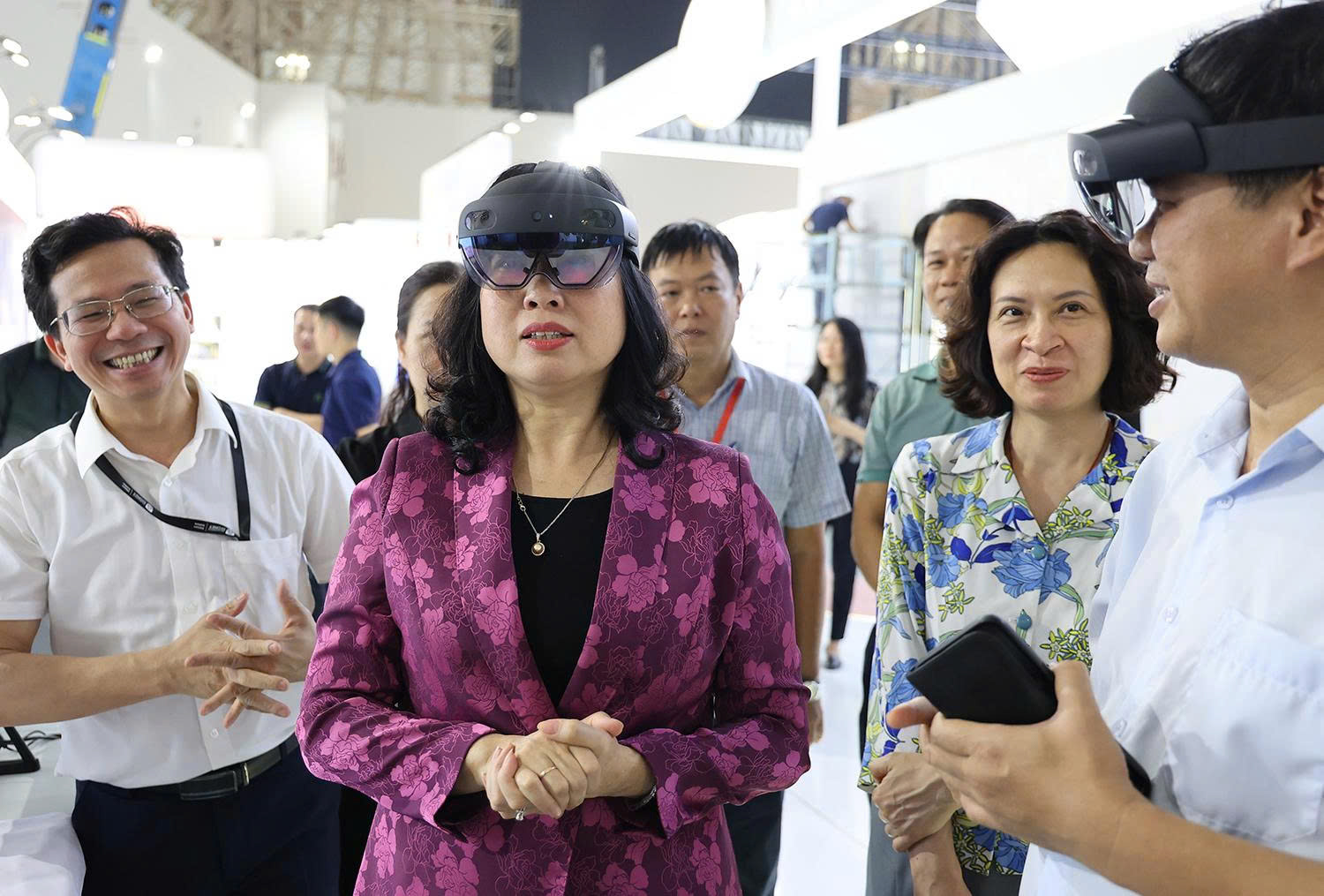 Nhiều điểm nhấn đặc biệt tại gian triển lãm "Y tế Việt Nam - Hành trình 80 năm vì sức khỏe Nhân dân"- Ảnh 2. Nhiều điểm nhấn đặc biệt tại gian triển lãm "Y tế Việt Nam - Hành trình 80 năm vì sức khỏe Nhân dân"- Ảnh 2.