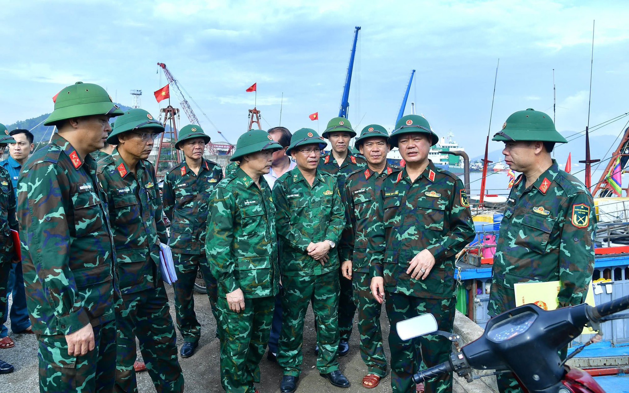 Nghệ An chủ động ứng phó bão số 5, vận hành hồ chứa để giảm lũ hạ du