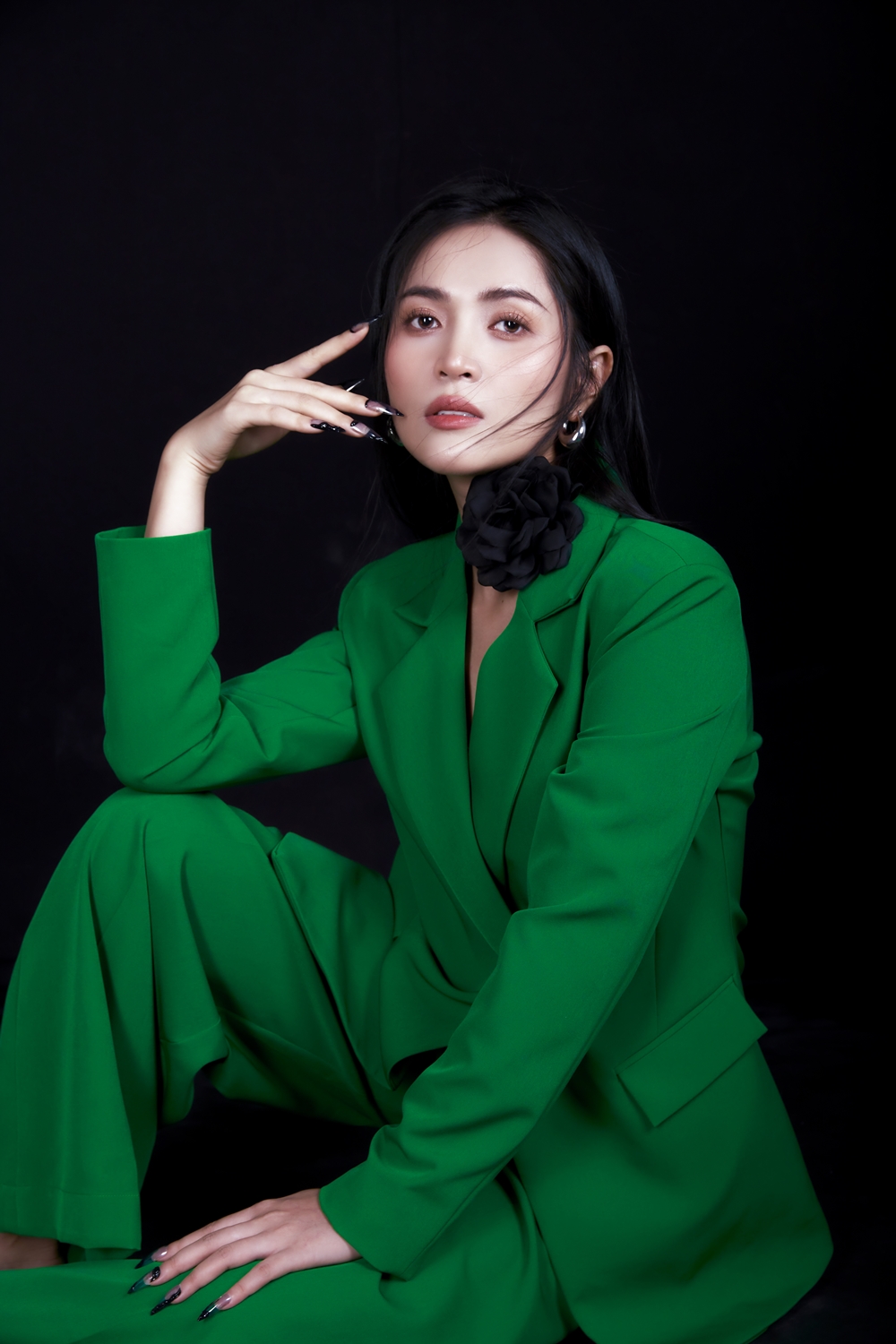 Ca sĩ Duyên Quỳnh: 'Viết tiếp câu chuyện hoà bình từng bị từ chối biểu diễn vì... không nổi tiếng'- Ảnh 7. Ca sĩ Duyên Quỳnh: 'Viết tiếp câu chuyện hoà bình từng bị từ chối biểu diễn vì... không nổi tiếng'- Ảnh 7.