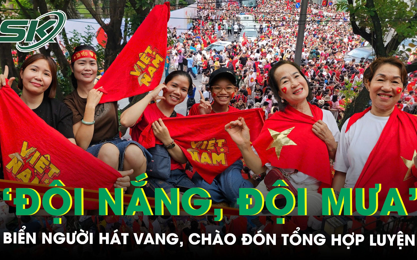 Biển người ‘đội nắng, đội mưa’ hát vang, chào đón lực lượng diễu binh, diễu hành mừng 80 năm Quốc khánh