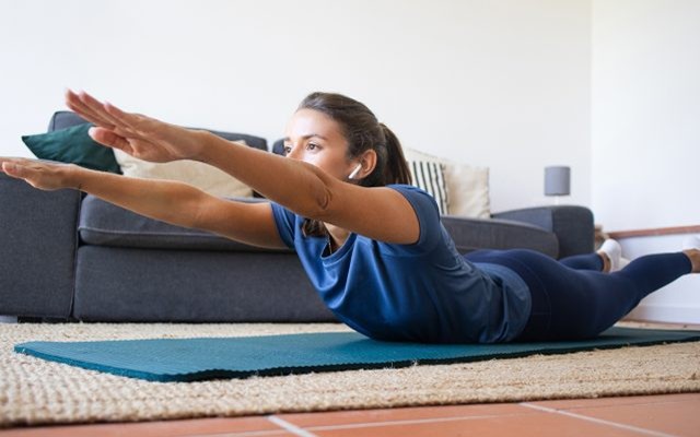 6 mẹo tốt nhất để giảm mỡ lưng sau 45 tuổi- Ảnh 4. 5 bài tập buổi sáng tốt nhất để giảm mỡ lưng trong 30 ngày