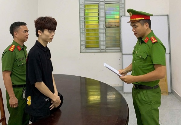 Thanh niên quảng cáo 'bao đậu' bằng lái xe, chiếm đoạt gần 200 triệu đồng- Ảnh 1.
