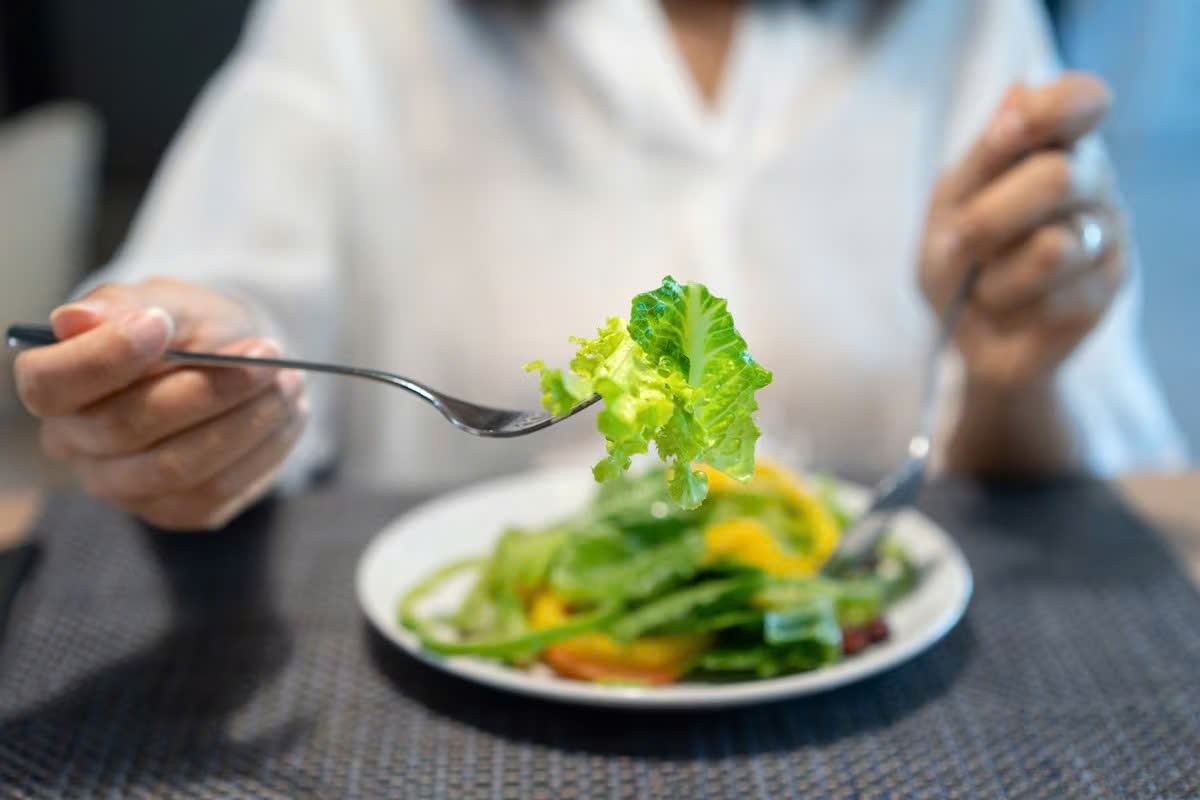 Ăn nhiều rau củ có thật sự giúp giảm cân nhanh hơn?- Ảnh 3. Ăn nhiều rau củ có thật sự giúp giảm cân nhanh hơn?- Ảnh 3.