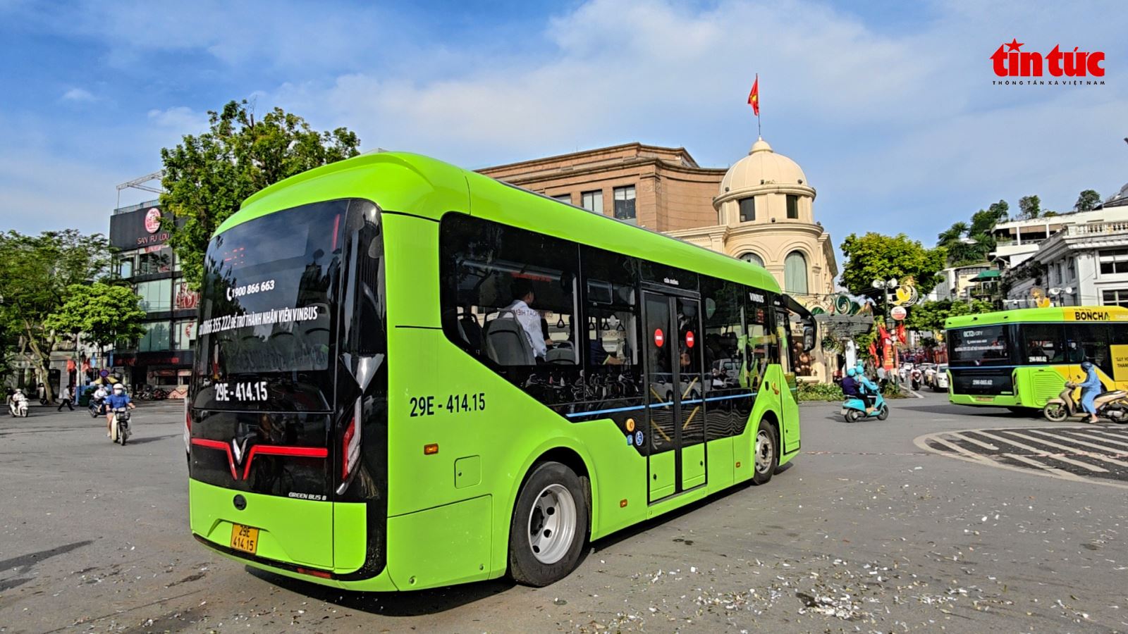 Hà Nội tạm dừng 18 tuyến xe buýt phục vụ lễ sơ duyệt A80- Ảnh 1. Hà Nội tạm dừng 18 tuyến xe buýt phục vụ lễ sơ duyệt A80- Ảnh 1.