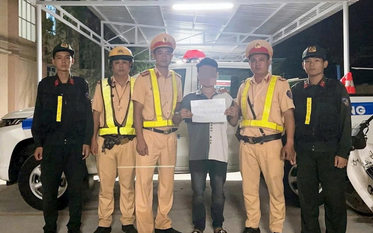 Đối tượng rủ 2 thanh thiếu niên cùng sử dụng ma túy lãnh án 10 năm tù- Ảnh 2.