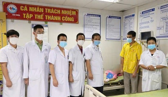 Đau đầu triền miên, bệnh nhi 13 tuổi được cứu nhờ ca mổ lần đầu thực hiện tại Bệnh viện Nhi Thái Bình- Ảnh 1.