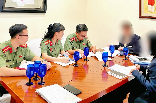 Một người nước ngoài bị phạt 17,5 triệu đồng vì lưu trú quá hạn 95 ngày tại Việt Nam- Ảnh 1. Một người nước ngoài bị phạt 17,5 triệu đồng vì lưu trú quá hạn 95 ngày tại Việt Nam- Ảnh 1.