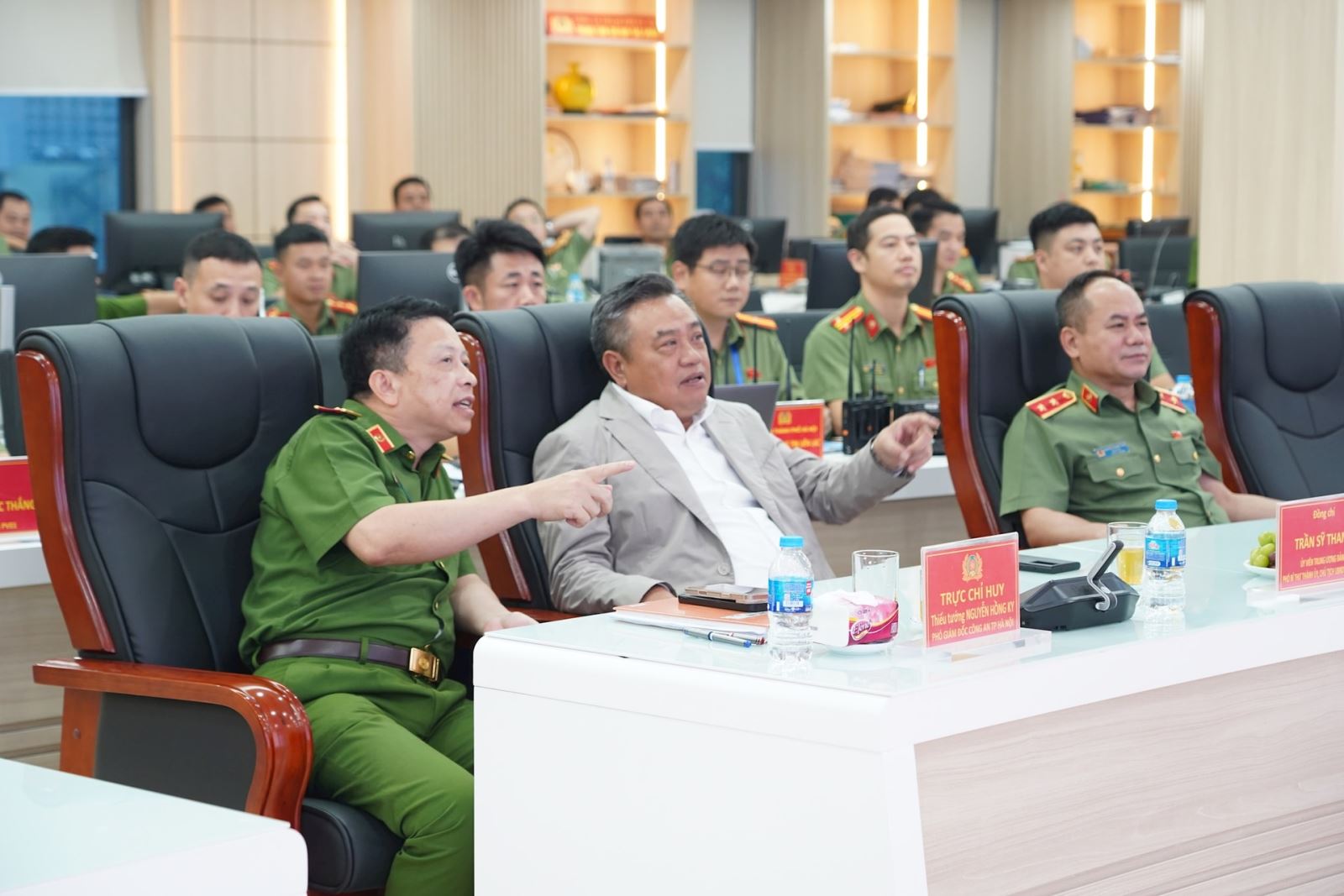 Chủ tịch UBND TP Hà Nội trực tiếp chỉ đạo công tác an ninh cho lễ sơ duyệt A80- Ảnh 1.