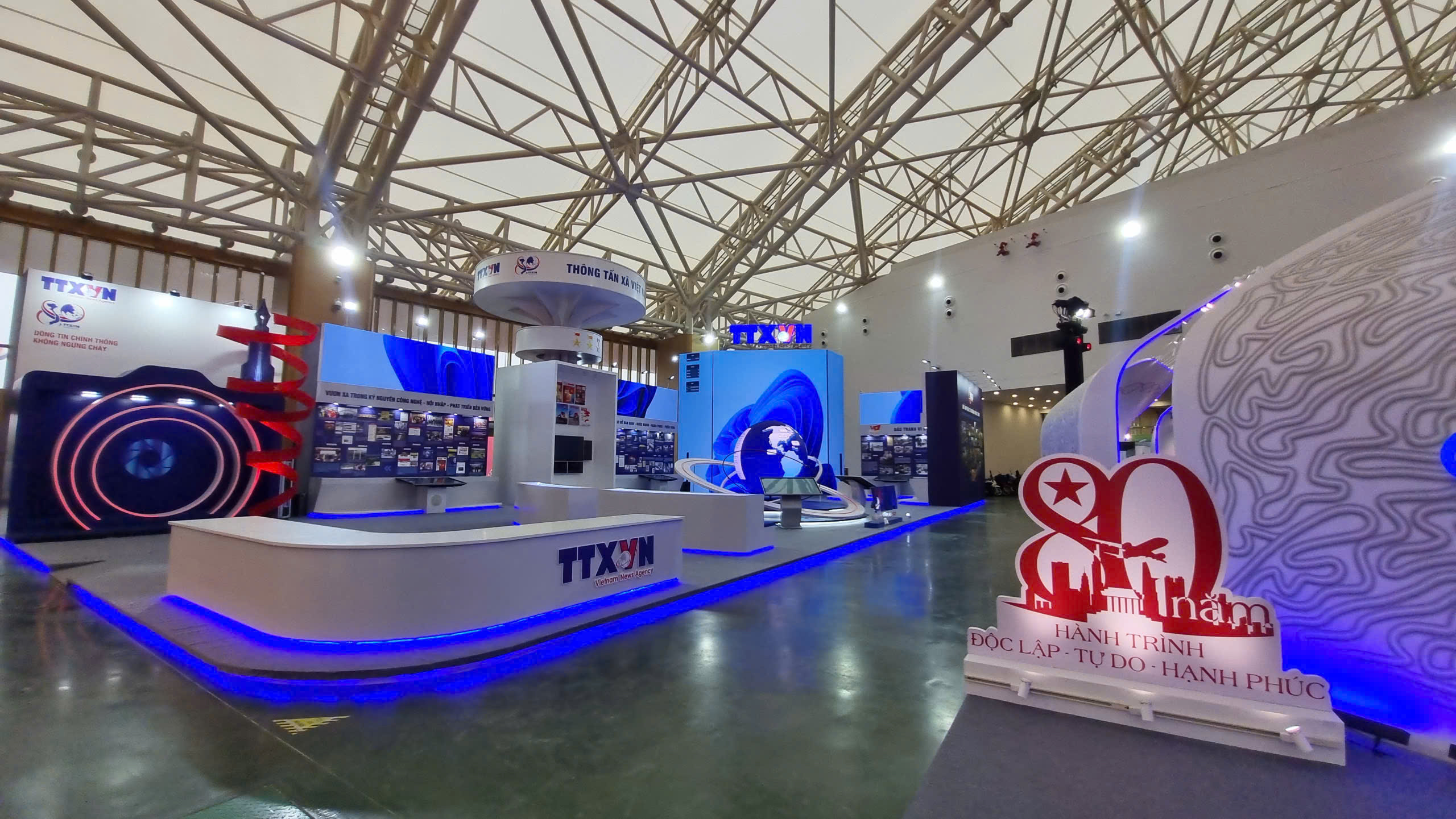 Triển lãm thành tựu đất nước đã hoàn thiện, sẵn sàng cho ngày khai mạc- Ảnh 4. Triển lãm thành tựu đất nước đã hoàn thiện, sẵn sàng cho ngày khai mạc- Ảnh 4.