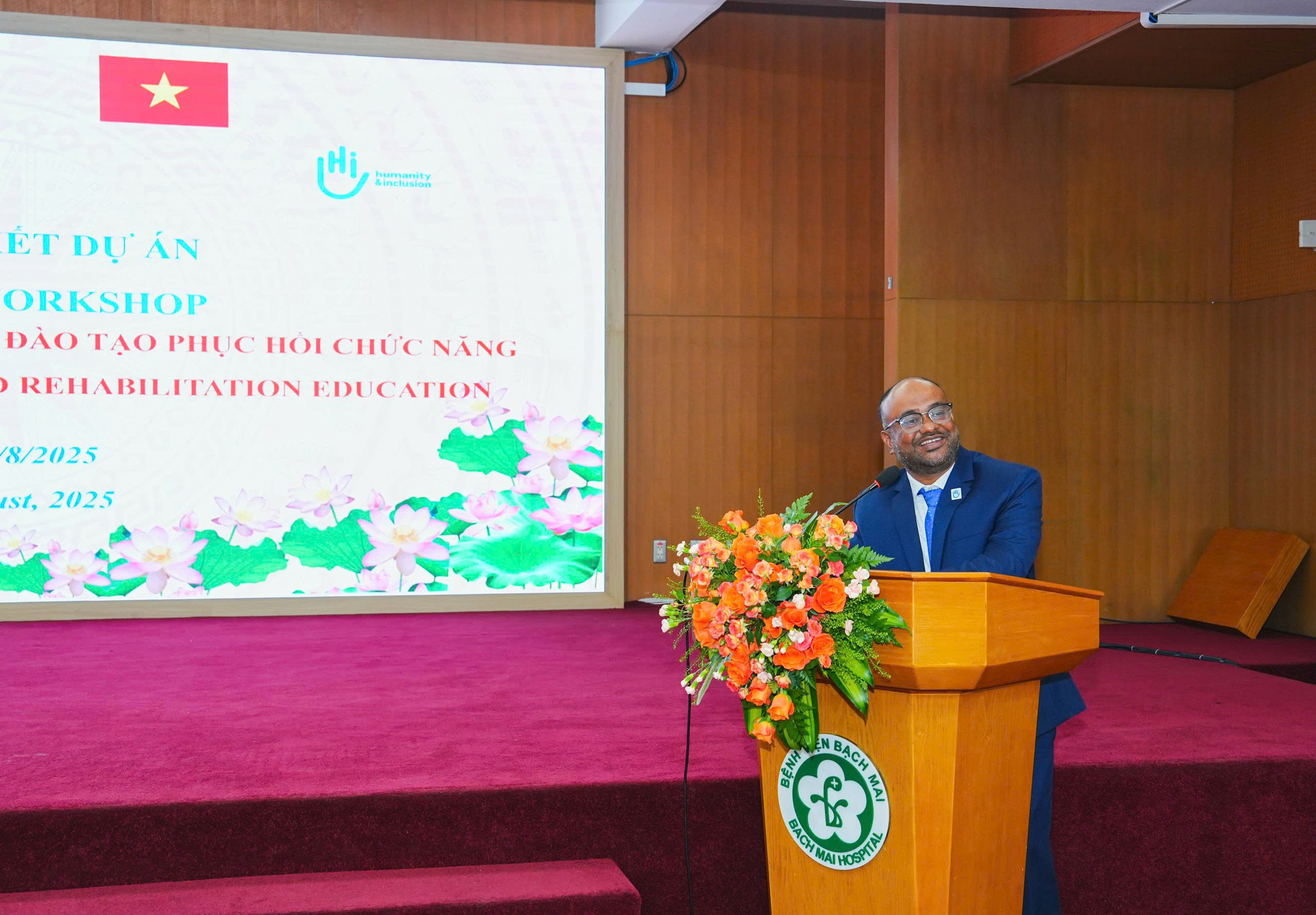 1.500 người 'hồi sinh' sau đột quỵ nhờ nguồn lực hỗ trợ chăm sóc y tế, đào tạo phục hồi chức năng- Ảnh 3. 1.500 người 'hồi sinh' sau đột quỵ nhờ nguồn lực hỗ trợ chăm sóc y tế, đào tạo phục hồi chức năng- Ảnh 3.