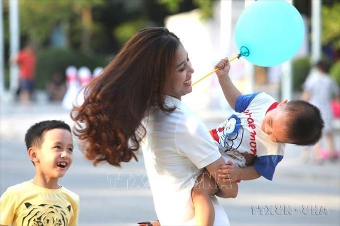 Phụ nữ tại TP Hồ Chí Minh sinh đủ 2 con trước 35 tuổi được hỗ trợ 5 triệu đồng- Ảnh 1. Phụ nữ tại TP Hồ Chí Minh sinh đủ 2 con trước 35 tuổi được hỗ trợ 5 triệu đồng- Ảnh 1.