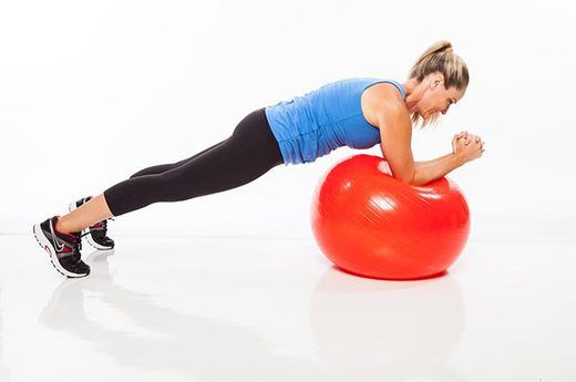 6 bài tập plank hiệu quả giúp bụng phẳng, dáng săn chắc- Ảnh 3. 6 bài tập plank hiệu quả giúp bụng phẳng, dáng săn chắc- Ảnh 3.