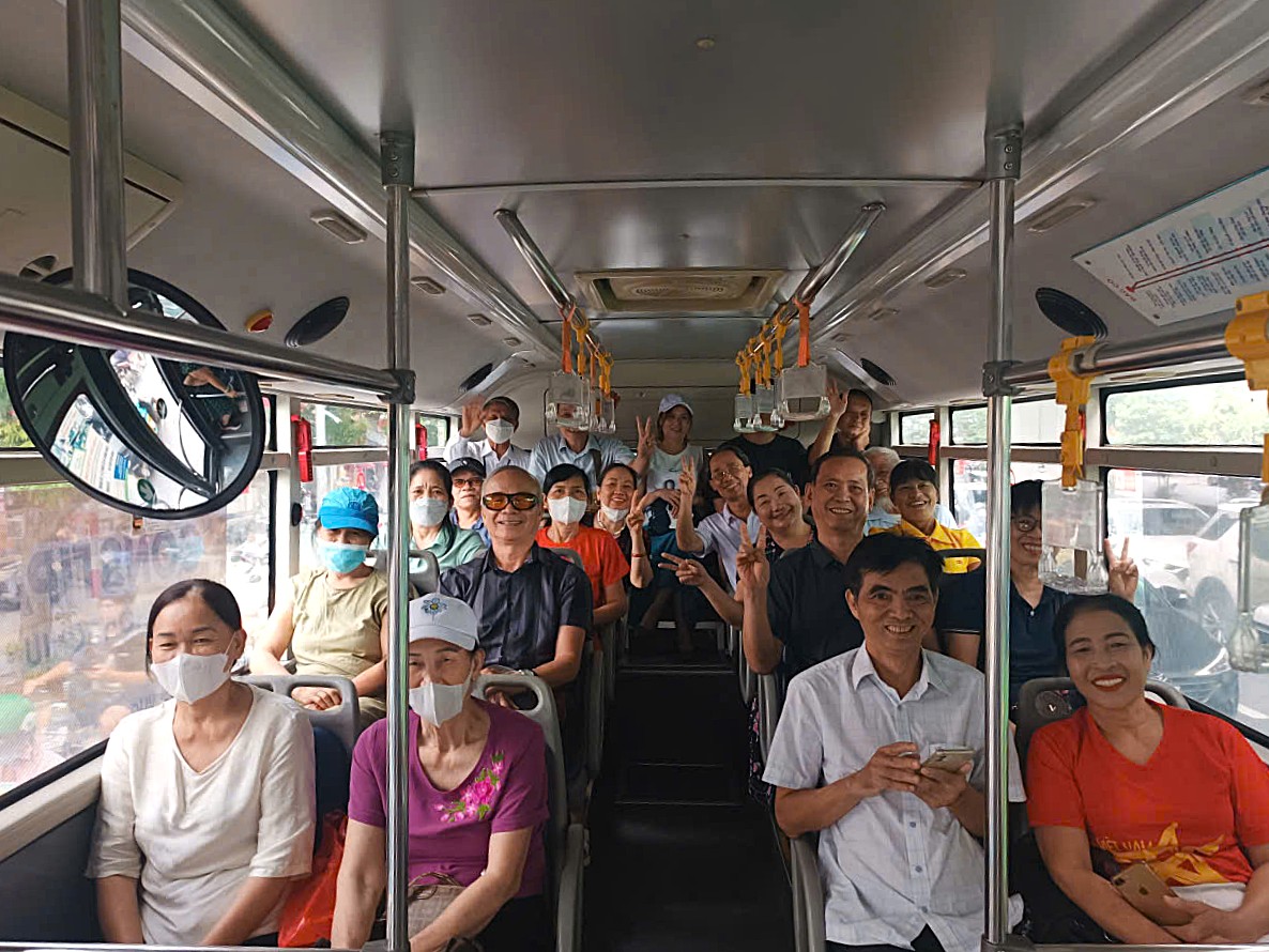 Bến xe Hà Nội trái ngược mọi năm: Chưa 'nóng' dù sắp vào cao điểm 2/9- Ảnh 4. Bến xe Hà Nội trái ngược mọi năm: Chưa 'nóng' dù sắp vào cao điểm 2/9- Ảnh 4.