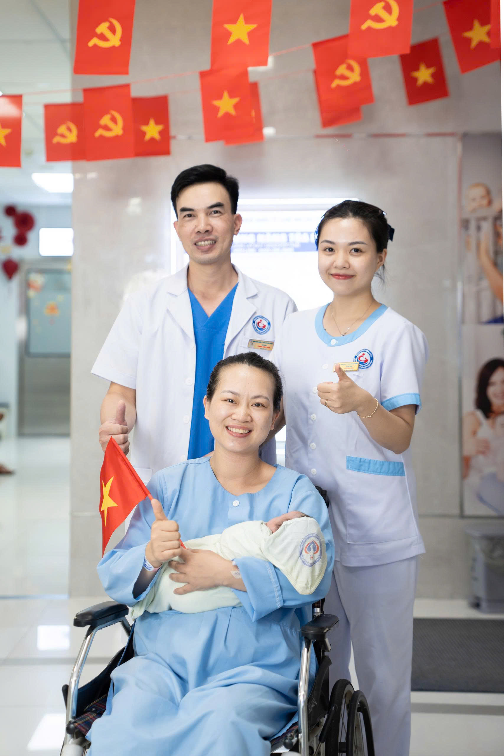 Hải Phòng rực rỡ cờ hoa, thầy trò và y bác sĩ hân hoan mừng 80 năm Quốc khánh- Ảnh 19.
