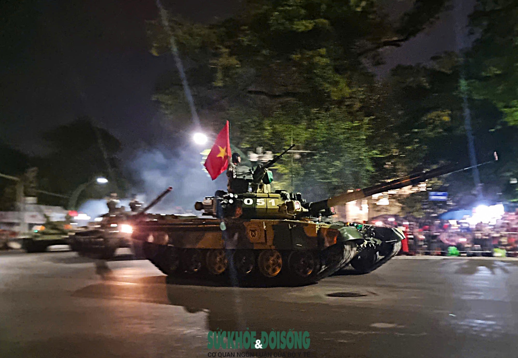 Khí tài quân sự tập kết từ rạng sáng chuẩn bị tổng duyệt diễu binh- Ảnh 3. Khí tài quân sự tập kết từ rạng sáng chuẩn bị tổng duyệt diễu binh- Ảnh 3.