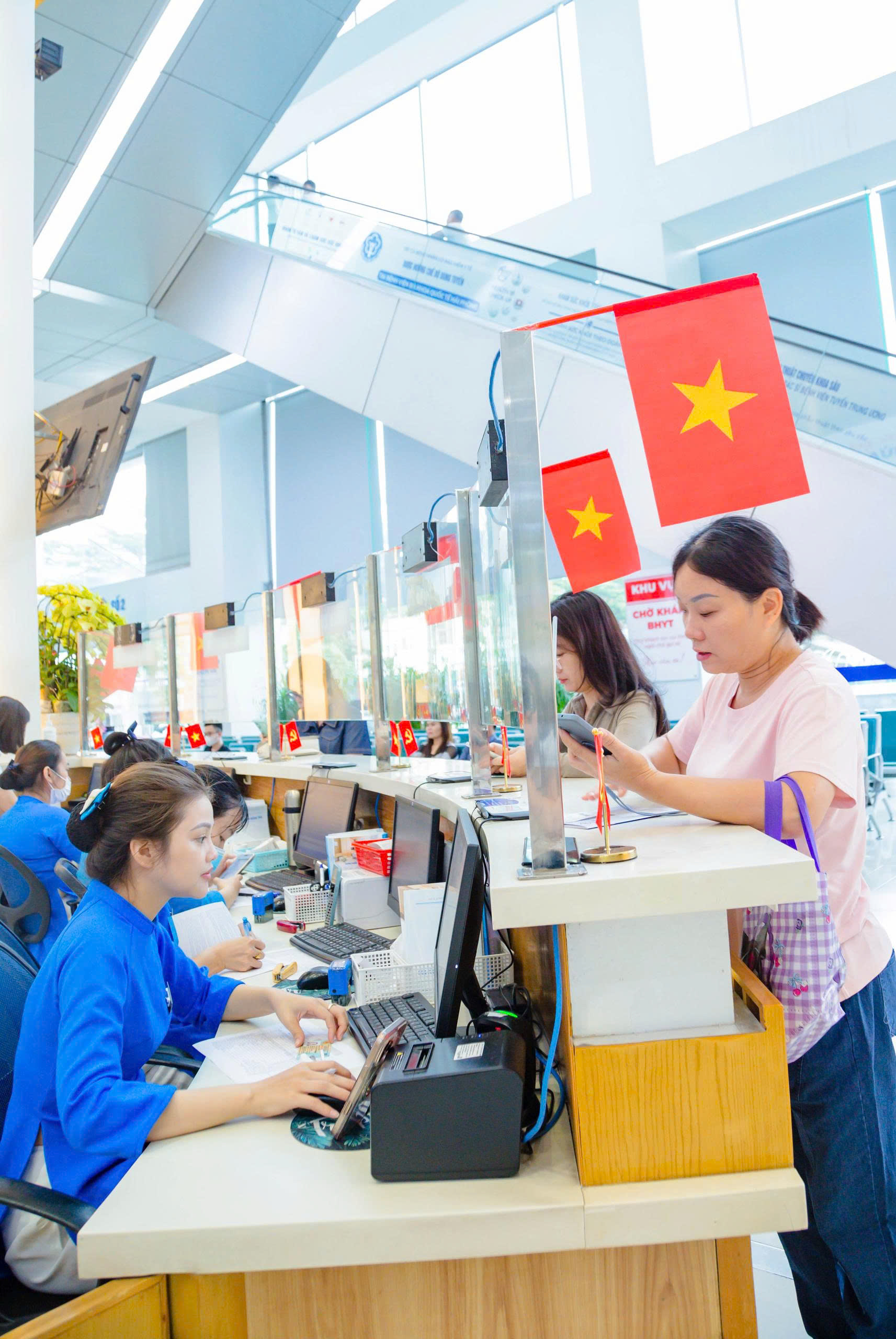 Hải Phòng rực rỡ cờ hoa, thầy trò và y bác sĩ hân hoan mừng 80 năm Quốc khánh- Ảnh 20. Hải Phòng rực rỡ cờ hoa, thầy trò và y bác sĩ hân hoan mừng 80 năm Quốc khánh- Ảnh 20.