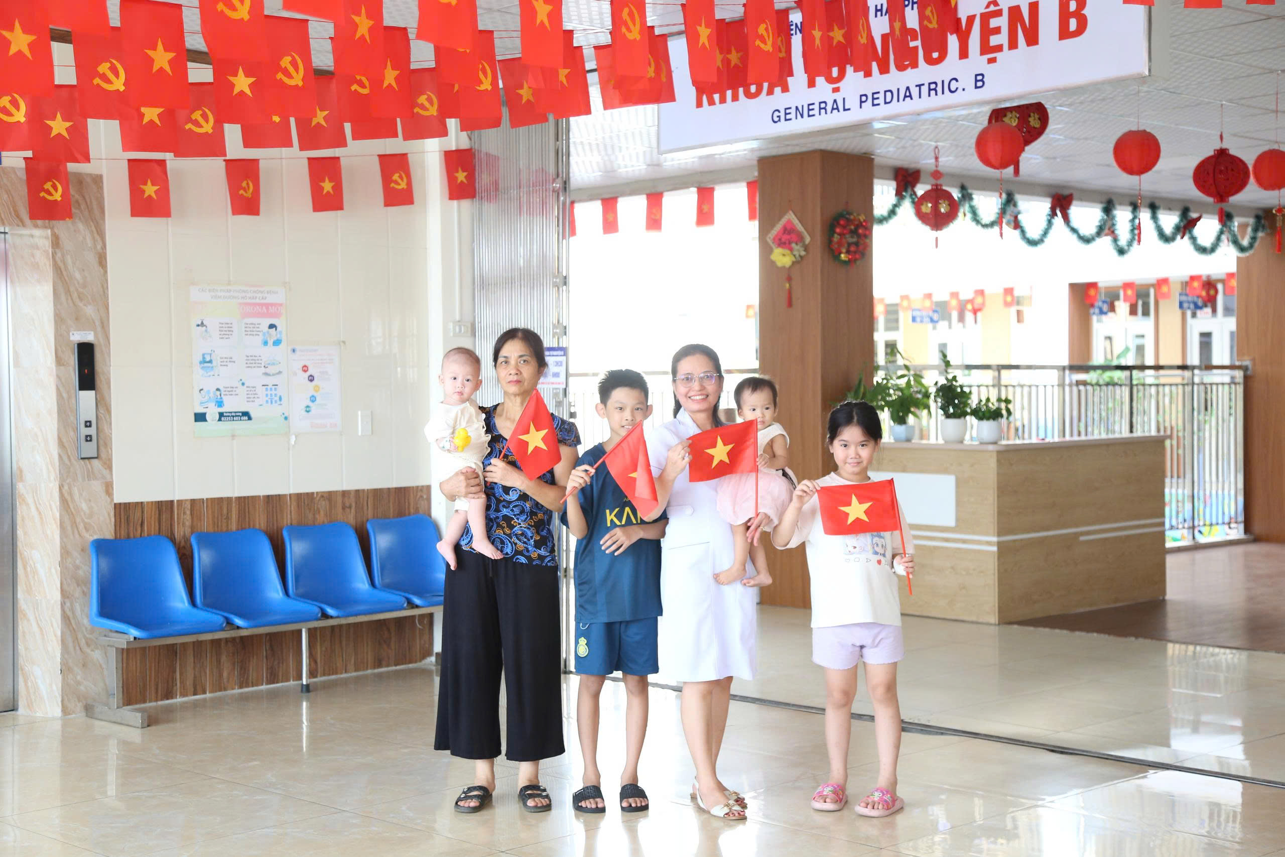 Hải Phòng rực rỡ cờ hoa, thầy trò và y bác sĩ hân hoan mừng 80 năm Quốc khánh- Ảnh 9.