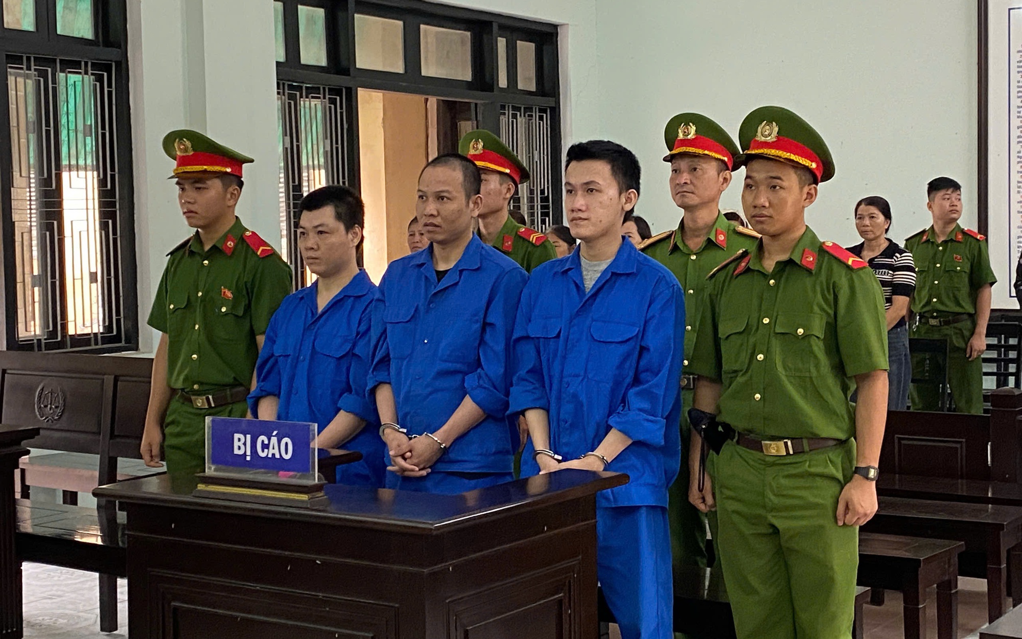 Mở tiệc ma túy sau khi ăn nhậu