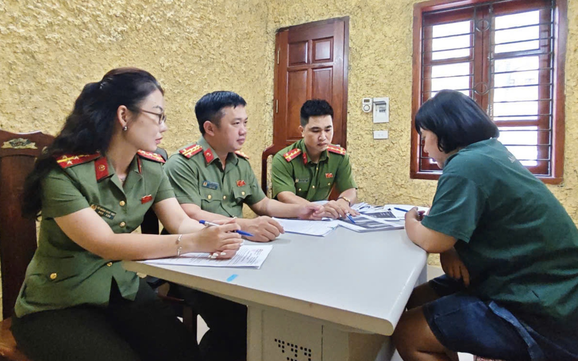 Xử phạt nam thanh niên tung tin sai sự thật về phát vé chương trình Việt Nam trong tôi- Ảnh 2.