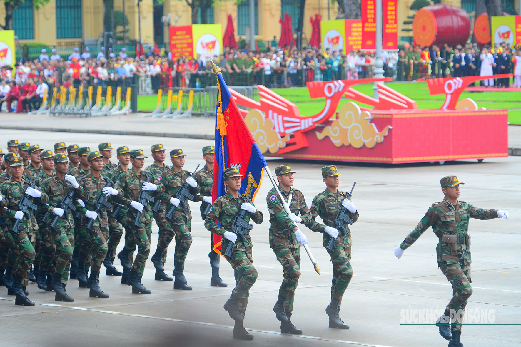 Ngắm trọn 4 khối quân đội Trung Quốc, Nga, Lào, Campuchia tham gia diễu binh, diễu hành- Ảnh 11. Ngắm trọn 4 khối quân đội Trung Quốc, Nga, Lào, Campuchia tham gia diễu binh, diễu hành- Ảnh 11.