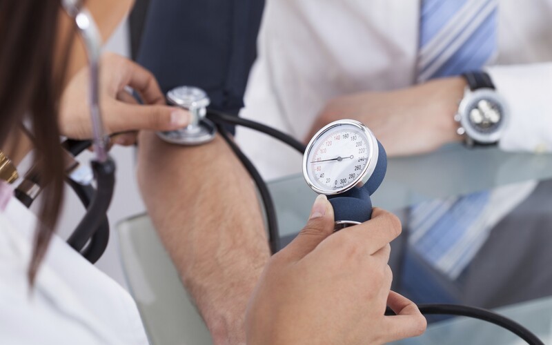 Suy tim mạn tính nguy hiểm như thế nào?- Ảnh 2. Dấu hiệu sớm suy tim do tăng huyết áp