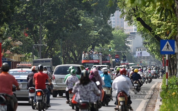 Hà Nội: UBND phường Cửa Nam bác thông tin là nơi đầu tiên thí điểm cấm xe chạy xăng- Ảnh 1. Hà Nội: UBND phường Cửa Nam bác thông tin là nơi đầu tiên thí điểm cấm xe chạy xăng- Ảnh 1.