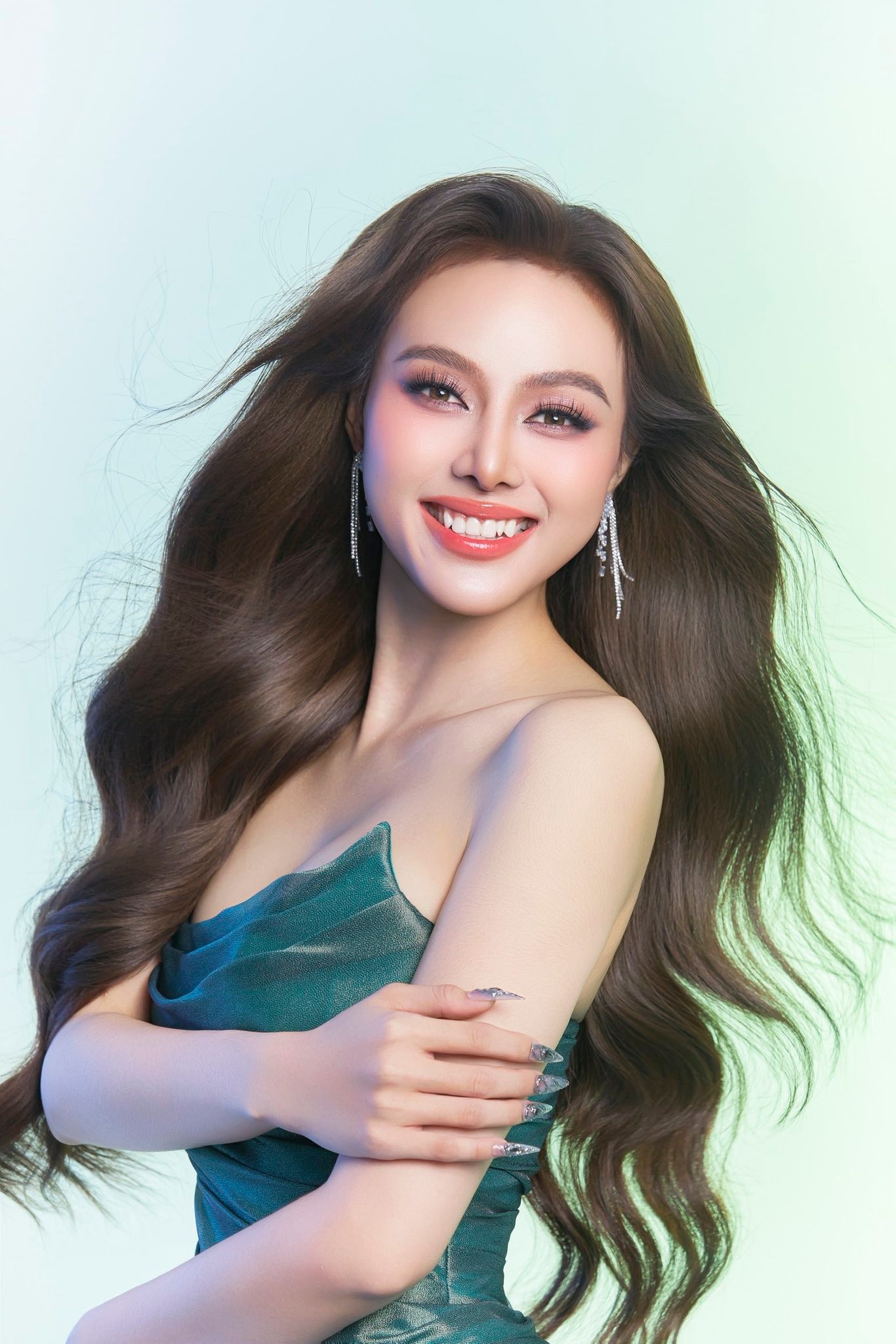Hoa khôi Nam Bộ sinh năm 2001 gây chú ý Miss Grand Vietnam 2025- Ảnh 4.