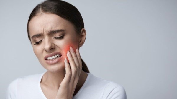 Áp-xe răng: 'Quả bom nổ chậm' nguy hiểm- Ảnh 2. Áp-xe răng: 'Quả bom nổ chậm' nguy hiểm- Ảnh 2.