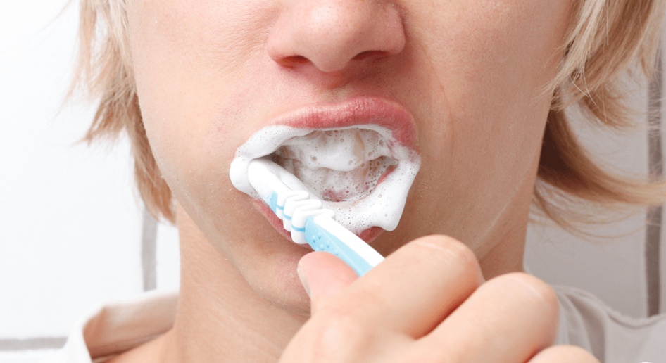 Chảy máu chân răng – Cơ thể cảnh báo điều gì?- Ảnh 3. Chảy máu chân răng – Cơ thể cảnh báo điều gì?- Ảnh 3.