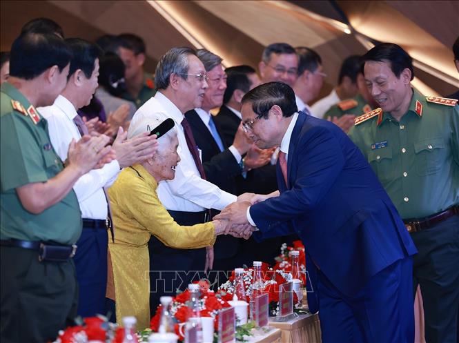 Thủ tướng Phạm Minh Chính: Công an nhân dân là 'điểm tựa bình yên' của nhân dân- Ảnh 1. Thủ tướng Phạm Minh Chính: Công an nhân dân là 'điểm tựa bình yên' của nhân dân- Ảnh 1.