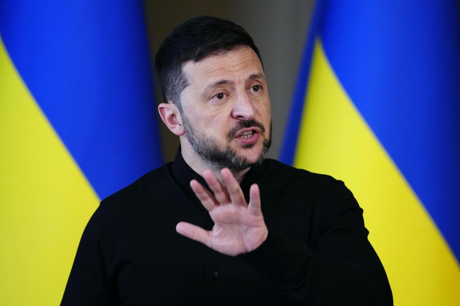 Tổng thống Ukraine tuyên bố 'đã đến lúc chấm dứt chiến tranh' với Nga- Ảnh 1. Tổng thống Ukraine tuyên bố 'đã đến lúc chấm dứt chiến tranh' với Nga- Ảnh 1.
