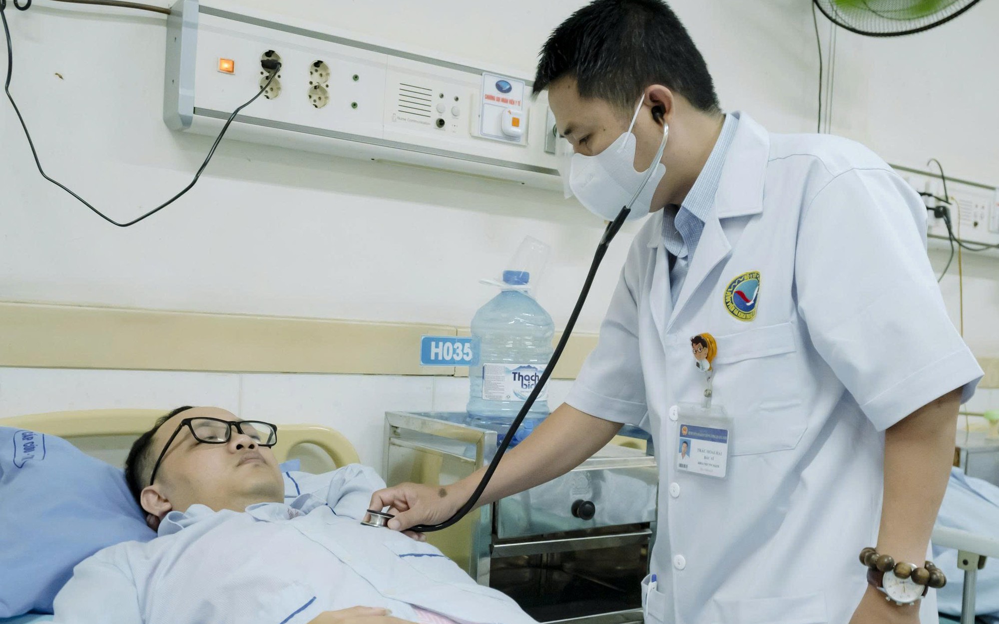 Ung thư gan kèm nhiều bệnh nền, bệnh nhân hồi phục nhờ can thiệp nút mạch- Ảnh 2.