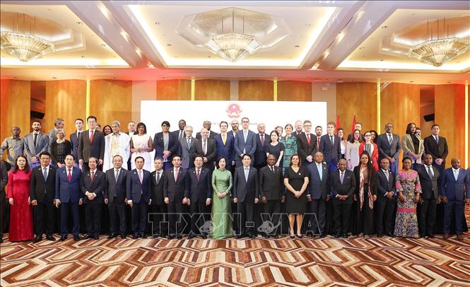 Chủ tịch nước dự lễ kỷ niệm 50 năm thiết lập quan hệ ngoại giao Việt Nam - Angola- Ảnh 4. Chủ tịch nước dự lễ kỷ niệm 50 năm thiết lập quan hệ ngoại giao Việt Nam - Angola- Ảnh 4.