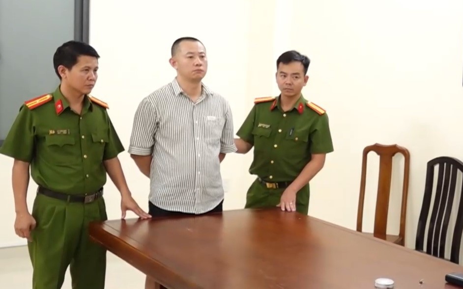 Bắt 3 người nước ngoài tàng trữ, mua bán sản phẩm từ động vật quý hiếm