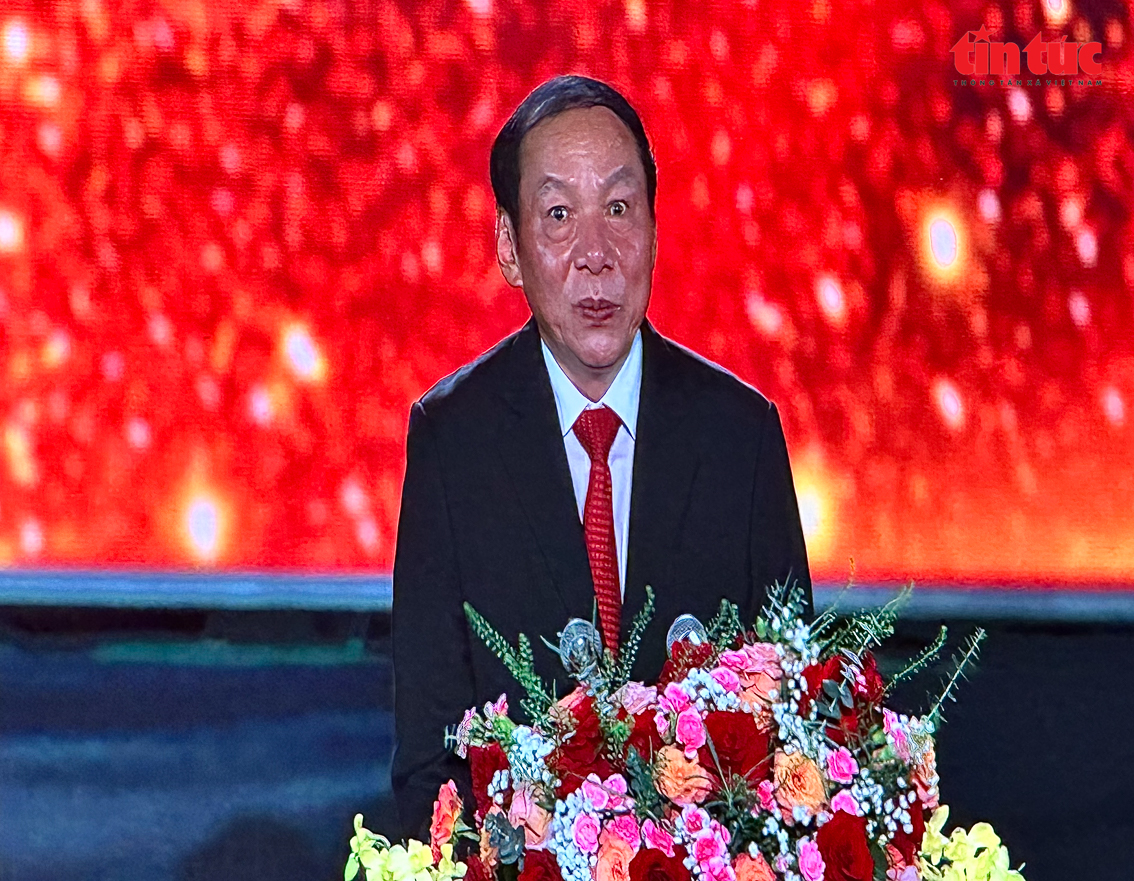 Concert Quốc gia đặc biệt: Bản hùng ca 80 năm Độc lập - Tự do - Hạnh phúc- Ảnh 2. Concert Quốc gia đặc biệt: Bản hùng ca 80 năm Độc lập - Tự do - Hạnh phúc- Ảnh 2.